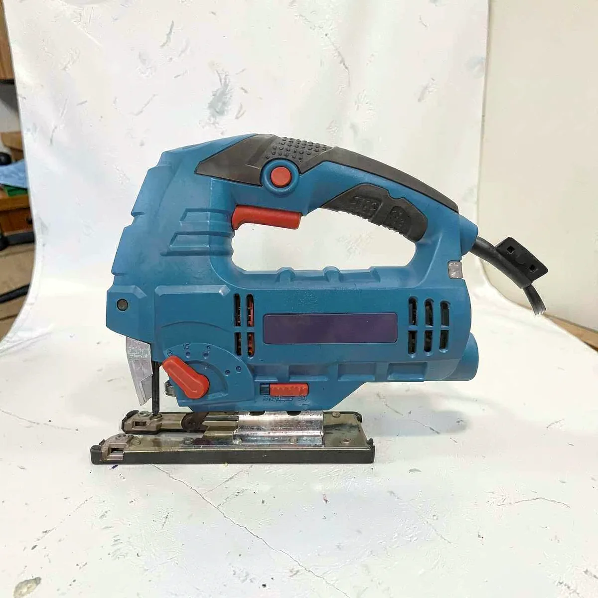 Electric jigsaw